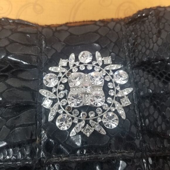 Blingy Black Wristlet - Picture 2 of 12